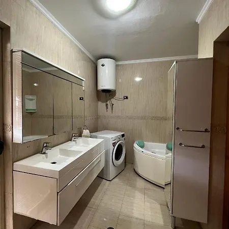 Airbnb Διαμέρισμα Τίρανα