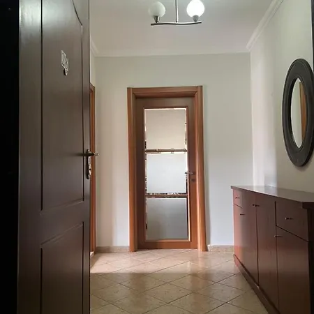 Airbnb Τίρανα
